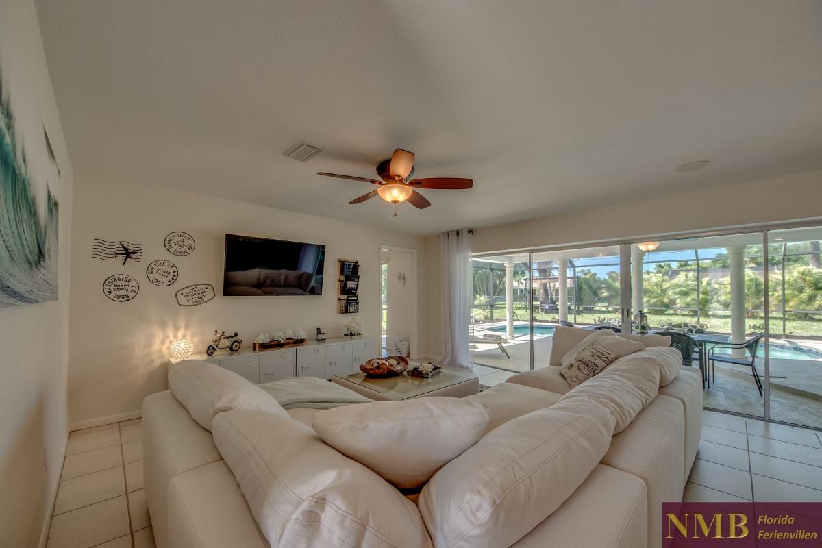 Ferienhaus-Cape-Coral-Cozy-Island_8-Family Room